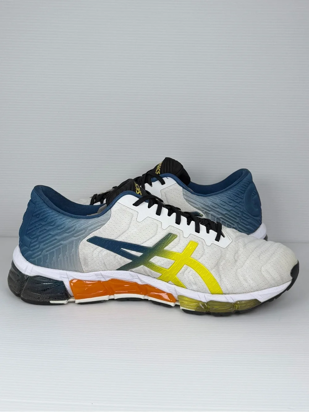 ASICS Gel Quantum 360 5 White Sour Yuzu Men’s Size 10 Running Shoes